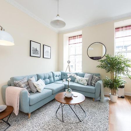 Bright And Modern 2 Bed Apartment Edinburgh Exterior photo